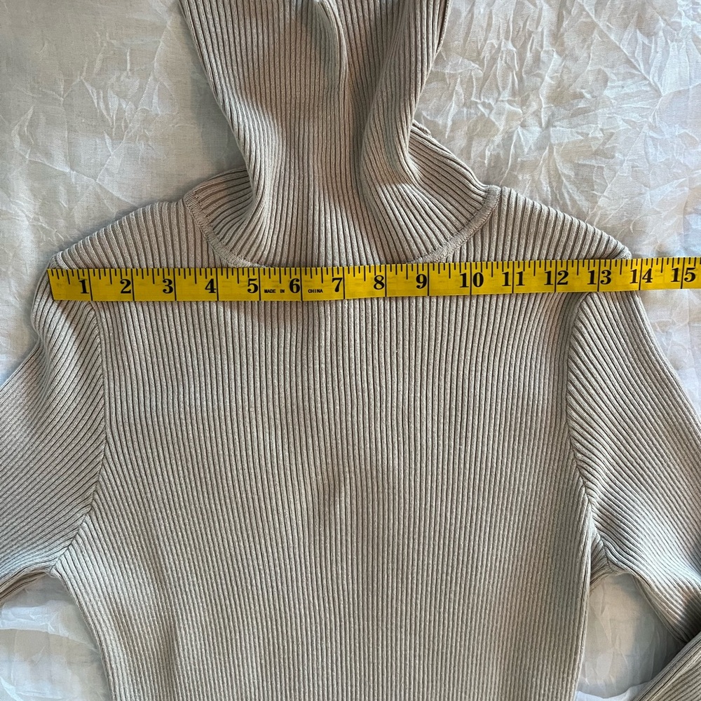 Fitted Ribbed Turtle Neck Dress - Picture 5 of 10